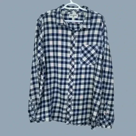 Billabong men’s long sleeve,  midweight flannel button down, w 1 front pocket - Picture 3 of 9